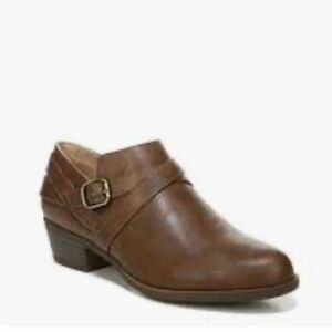 NWT Women's Brown Ankle Boots